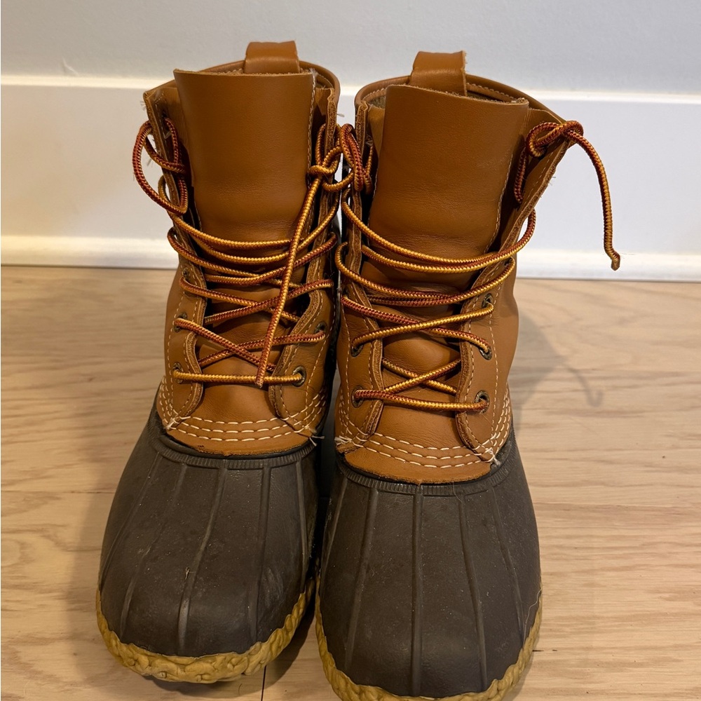 L.L. Bean Women's Tan and Black Winter Boots